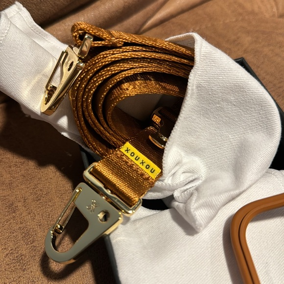 MCM x XouXou Phone Necklace - iPhone 13Pro - Picture 5 of 7